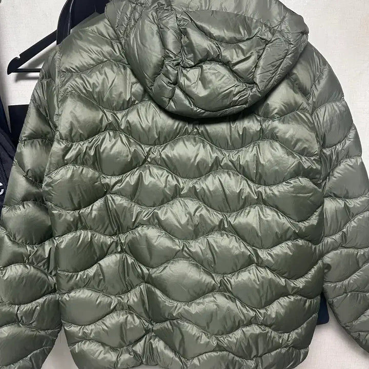[BUNJANG] Peak Performance Helium Down Hooded Jacket - L / Peak Performance 힐리움 다운 후드 자켓 L