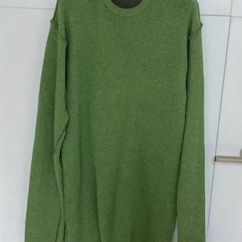 [BUNJANG] Perverse Demi Knit Sweater / 퍼버즈 데미지니트