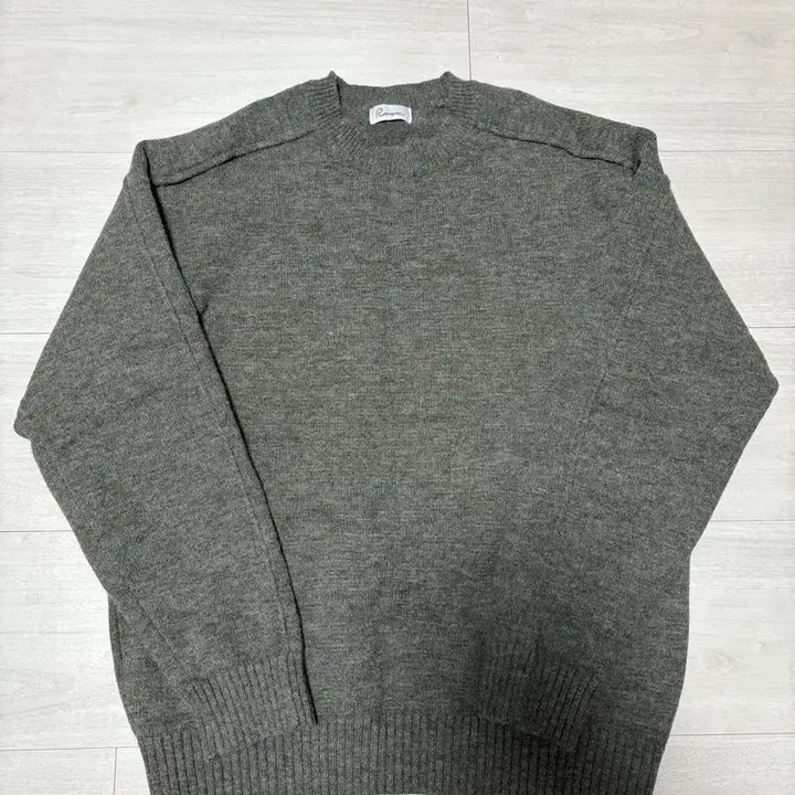 [BUNJANG] Knit Sweater Charcoal L / 절개 라인 니트 스웨터 차콜 L