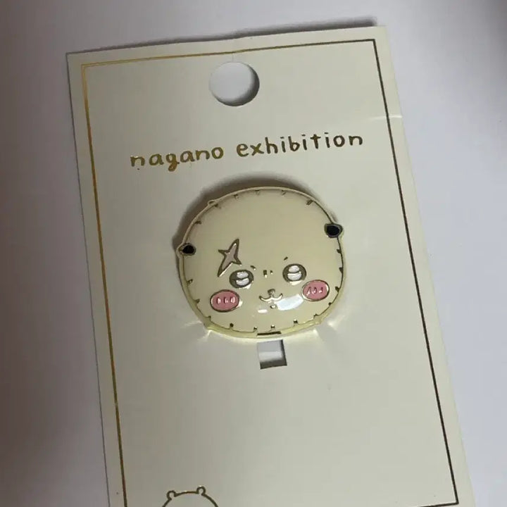 [BUNJANG] Chiikawa Otter Metal Brooch Badge / 치이카와 랏코 메탈 브로치 뱃지