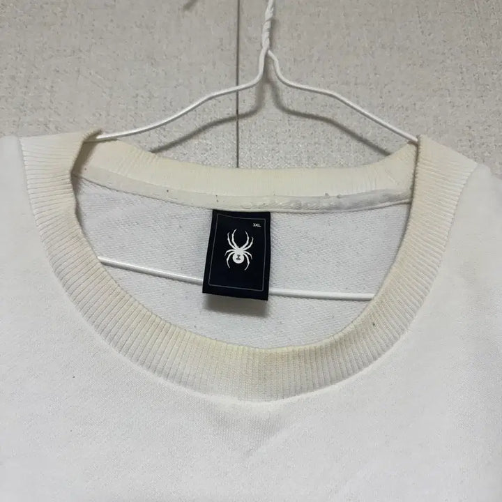 [BUNJANG] Spider White Sweatshirt XXL / 스파이더 흰색 맨투맨 XXL 팝니다!