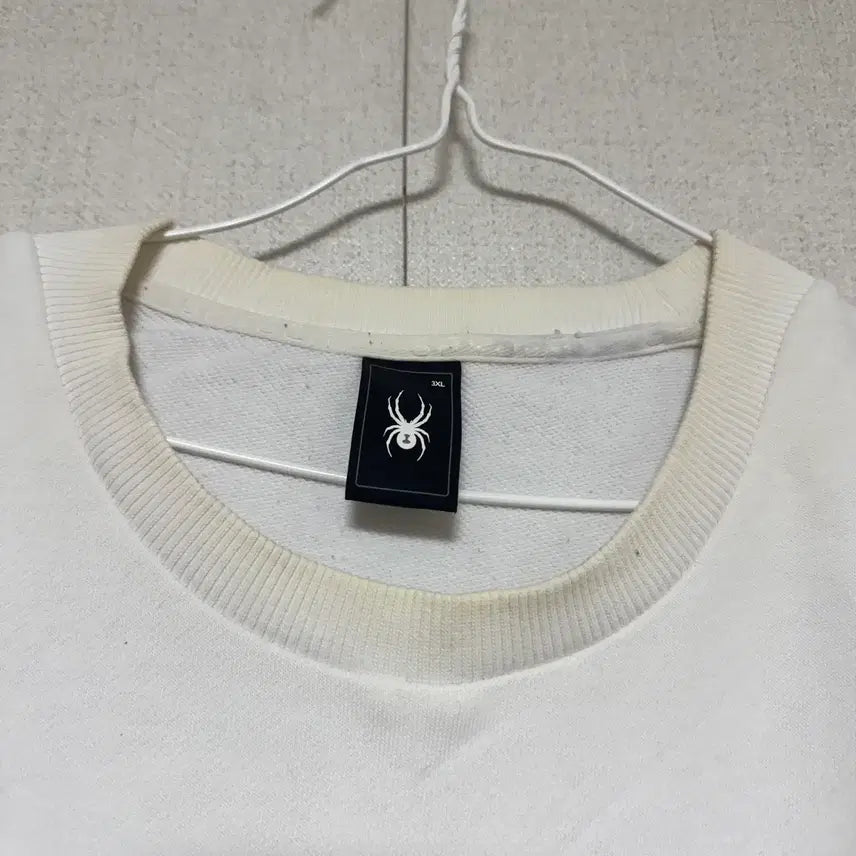 [BUNJANG] Spider White Sweatshirt XXL / 스파이더 흰색 맨투맨 XXL 팝니다!