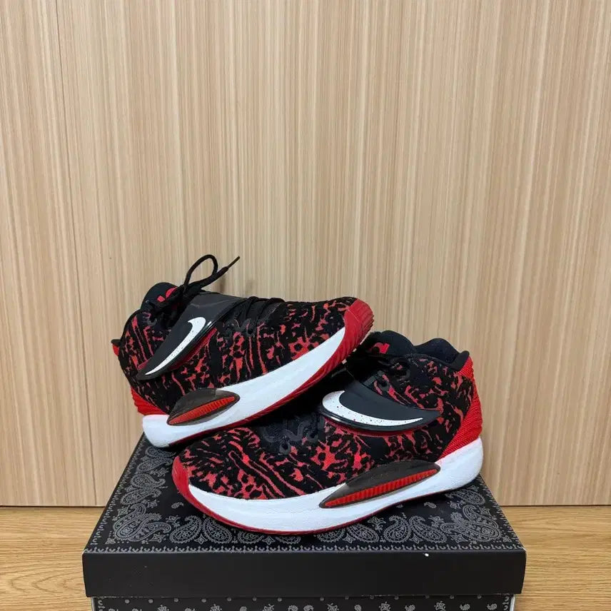 [SOLD OUT] 나이키 KD14 검/빨 농구화 박스포함