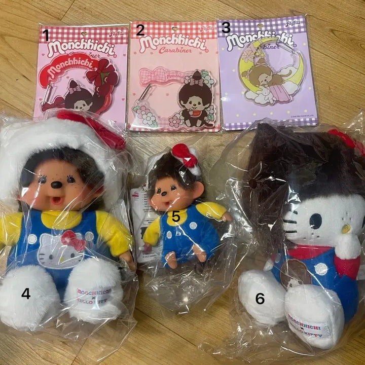 [BUNJANG] Monchhichi Hello Kitty Character Keyring / 몬치치 헬로키티 인형 키링 새상품