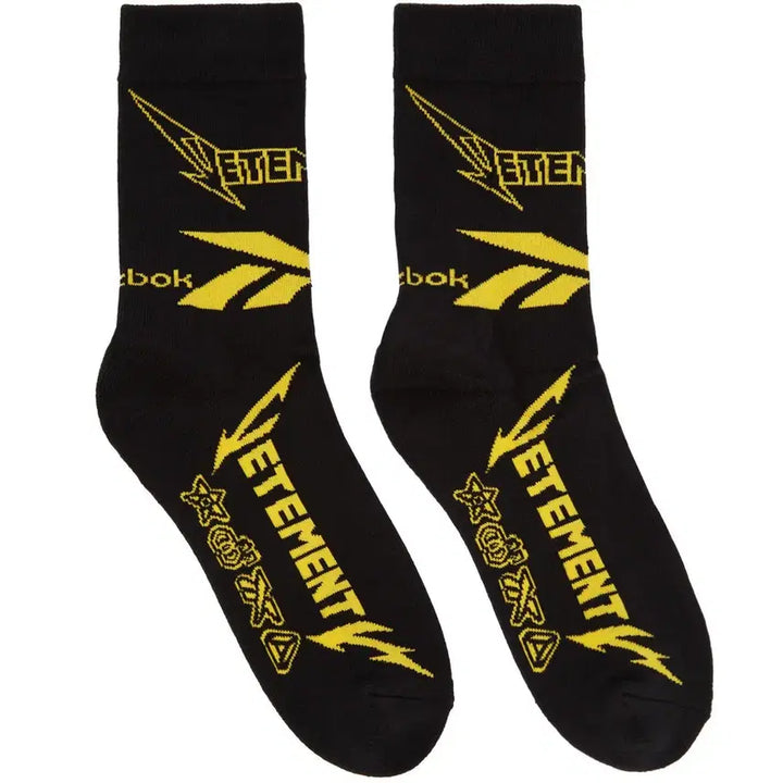 [BUNJANG] VETEMENTS Reebok Lightning Socks / VETEMENTS 베트멍 리복 화이트 블랙 번개 양말
