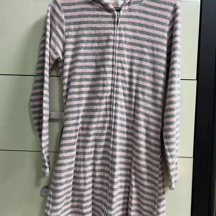 [BUNJANG] Pink/Gray Striped Hooded Zip-Up Beachwear / 핑크/회색 스트라이프 후드 집업 비치웨어
