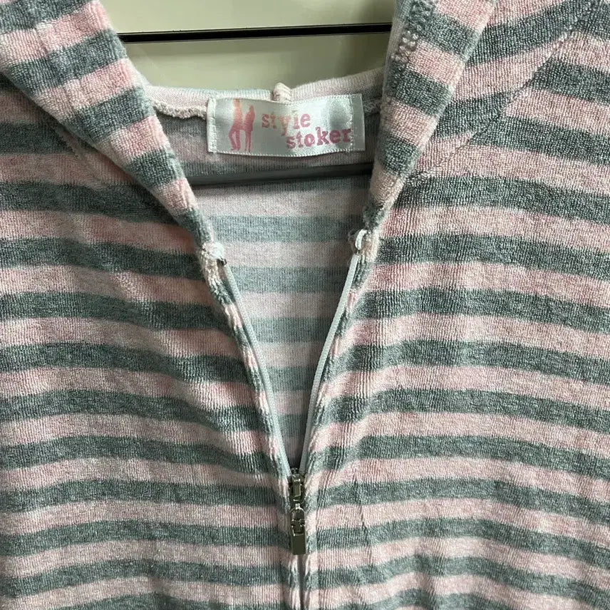 [BUNJANG] Pink/Gray Striped Hooded Zip-Up Beachwear / 핑크/회색 스트라이프 후드 집업 비치웨어
