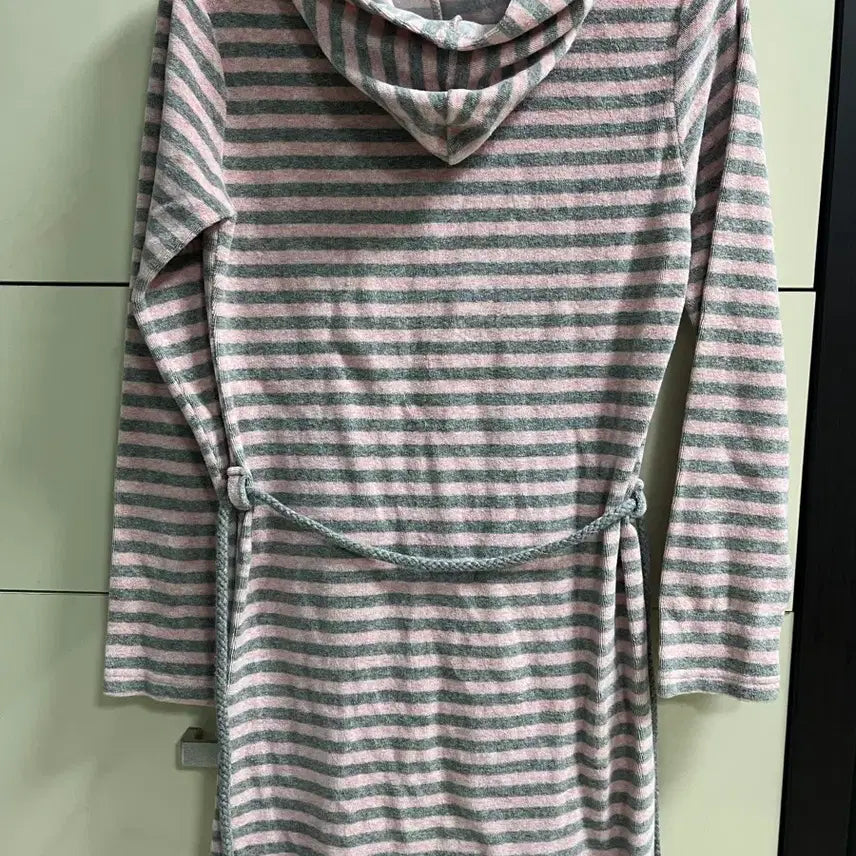 [BUNJANG] Pink/Gray Striped Hooded Zip-Up Beachwear / 핑크/회색 스트라이프 후드 집업 비치웨어