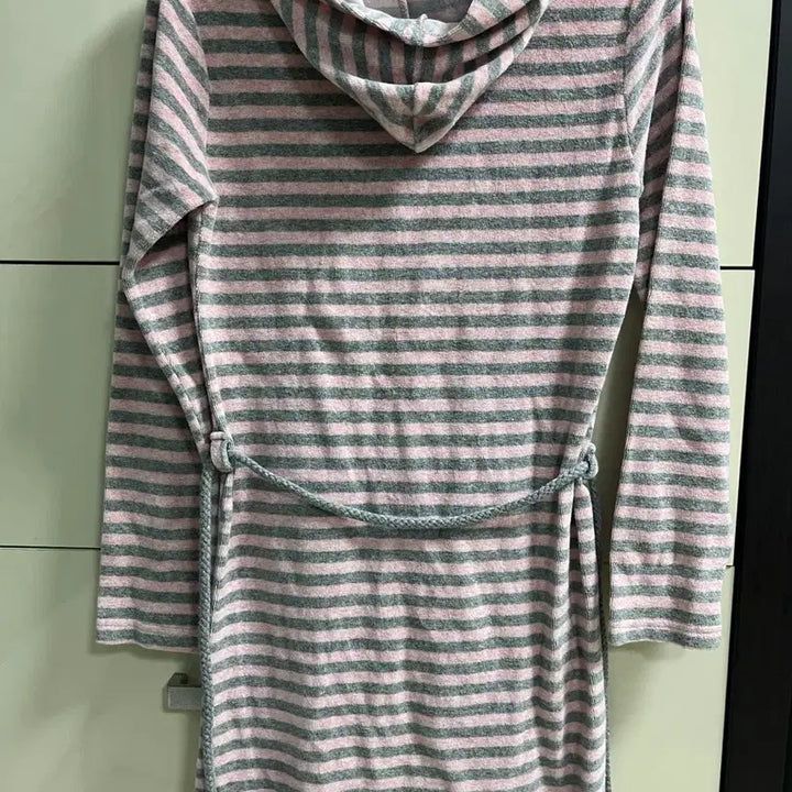 [BUNJANG] Pink/Gray Striped Hooded Zip-Up Beachwear / 핑크/회색 스트라이프 후드 집업 비치웨어