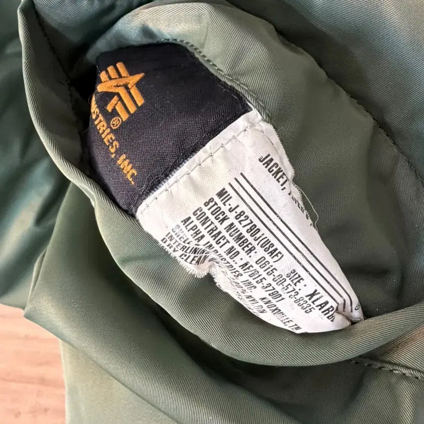 [BUNJANG] Alpha Industries MA-1 Flight Jacket / 알파인더스트리 Ma1 항공점퍼
