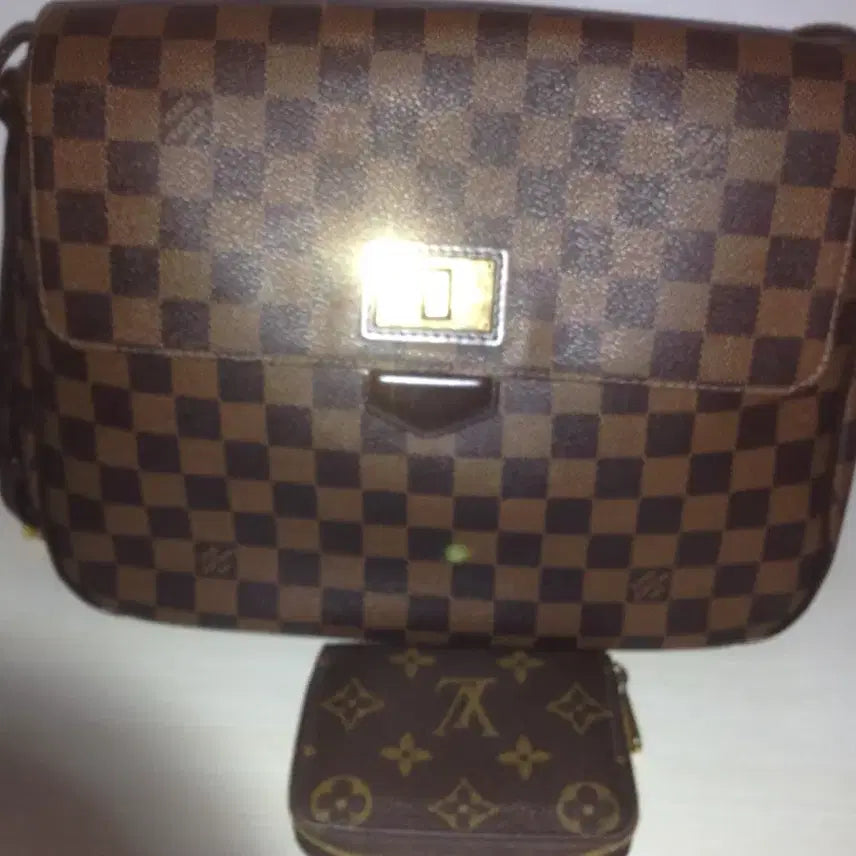 [BUNJANG] Louis Vuitton Damier Shoulder Bag + Monogram Wallet / (정품) 루이비통 다미에 숄더백 + 모노그램 지갑 팝니다
