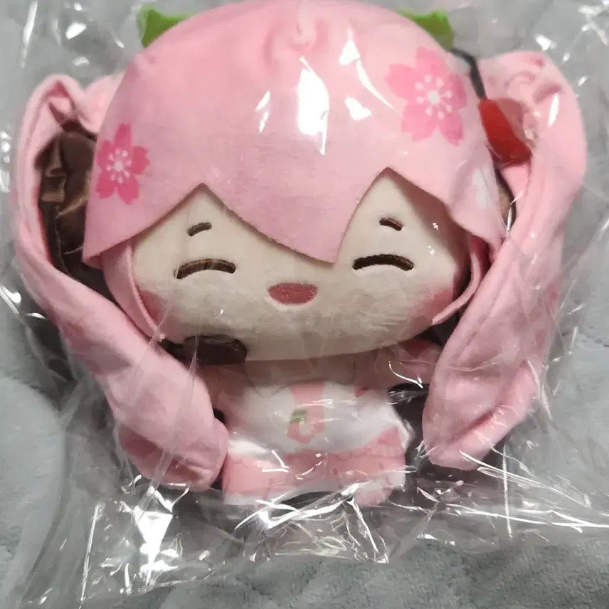 [BUNJANG] Sakura Miku 25cm Plushie Keychain / 사쿠라 미쿠 25cm 봉제인형 키링