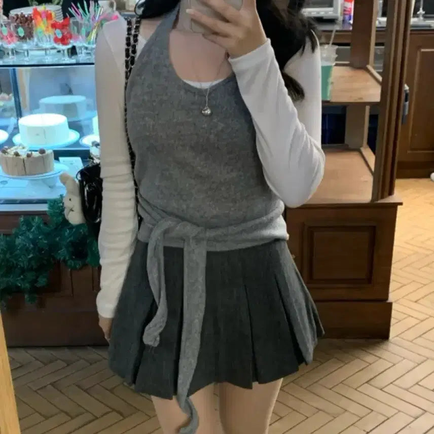 [BUNJANG] Halter Neck Layered Tank Top / 새제품 홀터넥 스트랩 레이어드 나시