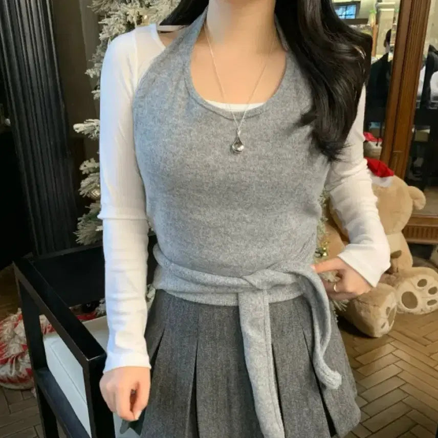 [BUNJANG] Halter Neck Layered Tank Top / 새제품 홀터넥 스트랩 레이어드 나시