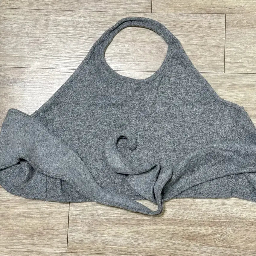 [BUNJANG] Halter Neck Layered Tank Top / 새제품 홀터넥 스트랩 레이어드 나시