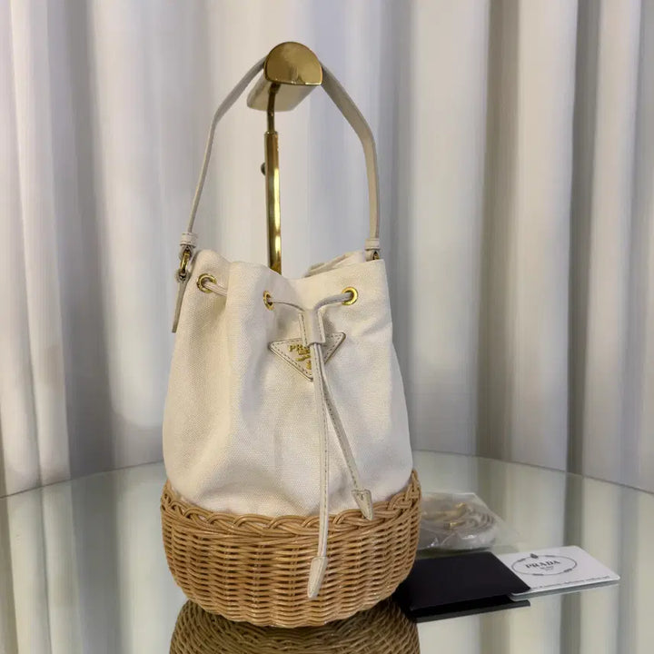 [BUNJANG] Prada Rattan Mini Bucket Crossbody Bag 1BH115 / 프라다 라탄 미니 버킷백 크로스백 1BH115