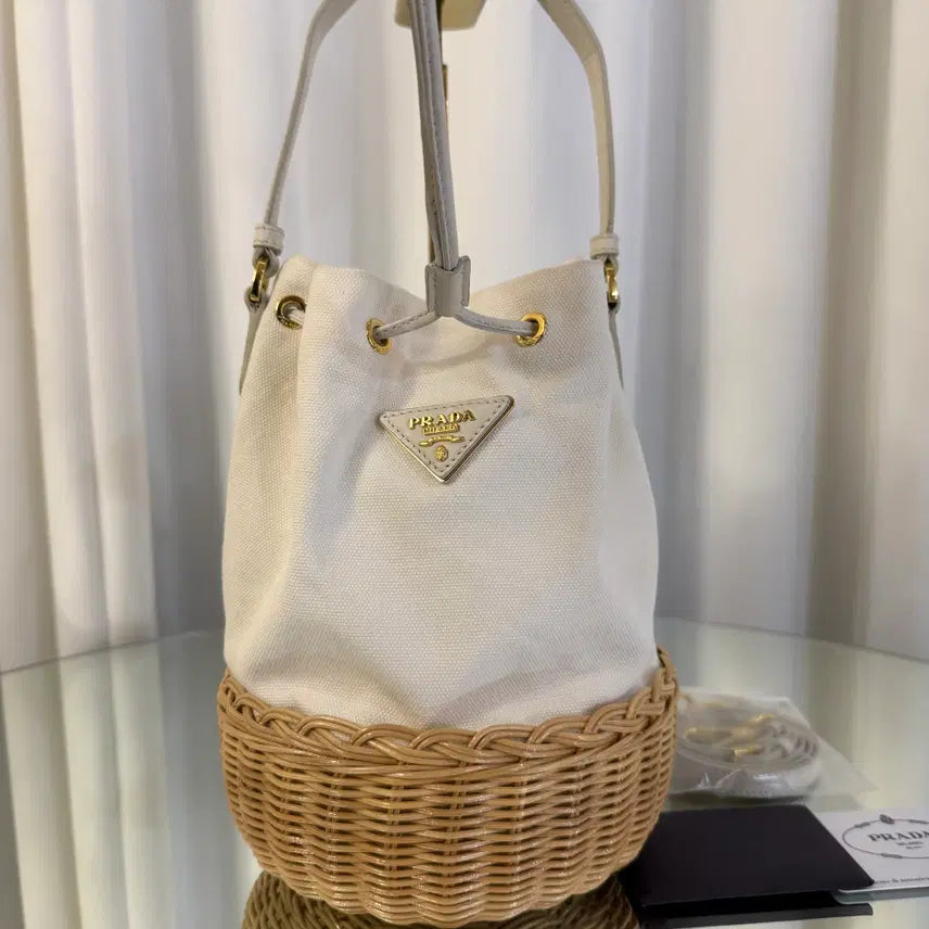 [BUNJANG] Prada Rattan Mini Bucket Crossbody Bag 1BH115 / 프라다 라탄 미니 버킷백 크로스백 1BH115