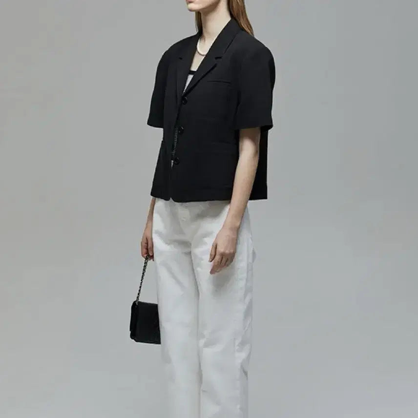 [SOLD OUT] 던스트 클래식 크롭 자켓