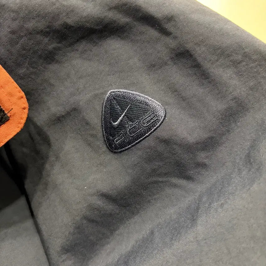 [BUNJANG] Nike ACG Navy/Orange Colorblock Windbreaker Jacket / [M] 00s 나이키 ACG 네이비/오렌지 배색 바람막이 점퍼 D186
