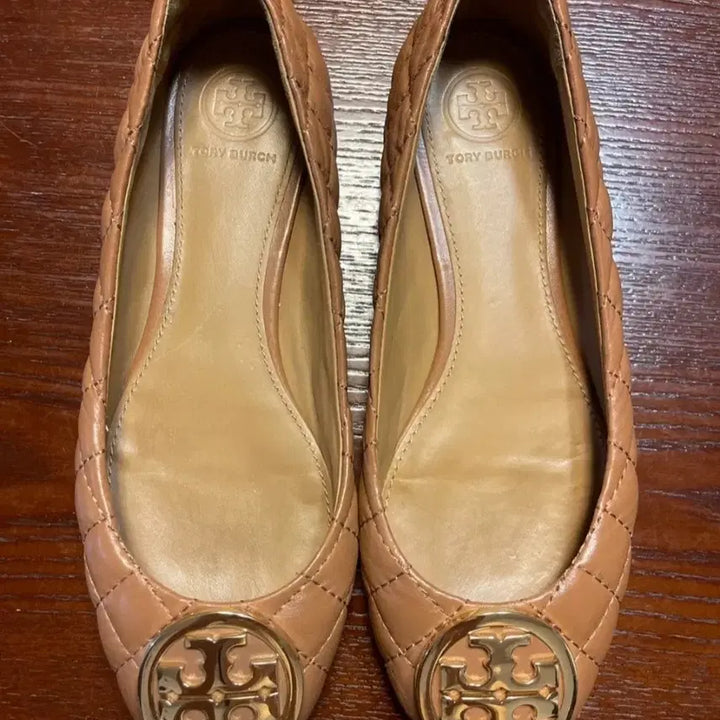[BUNJANG] Tory Burch Quilted Flat Shoes (Size 6) / 토리버치퀼팅플랫235 6사이즈
