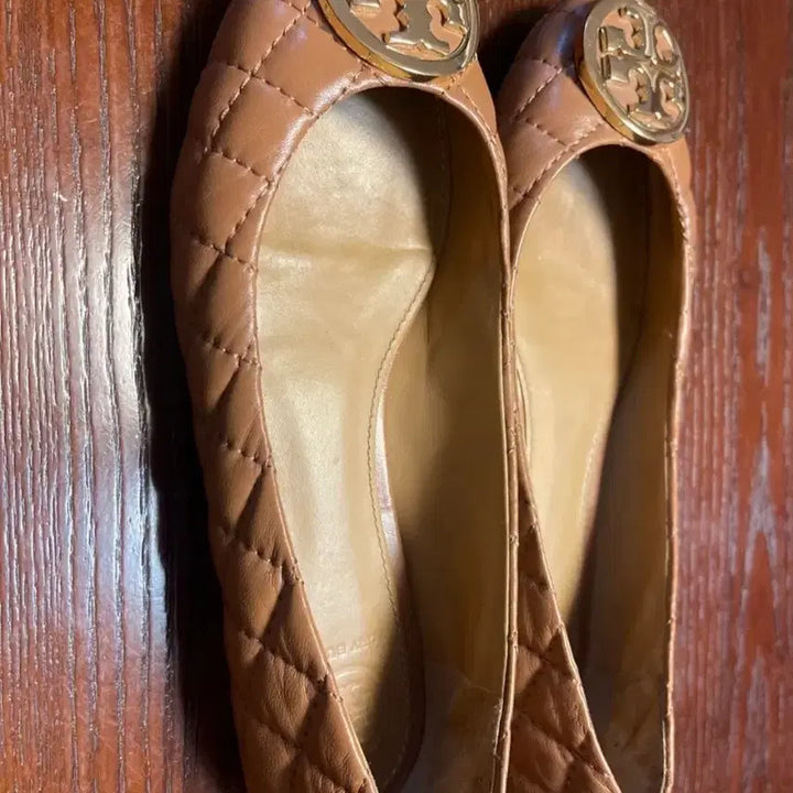 [BUNJANG] Tory Burch Quilted Flat Shoes (Size 6) / 토리버치퀼팅플랫235 6사이즈
