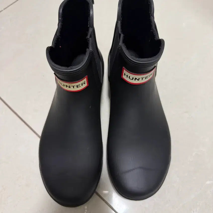 [BUNJANG] Hunter Black Chelsea Rain Boots (US 6/230) / 헌터 블랙 첼시 레인부츠 us6 230