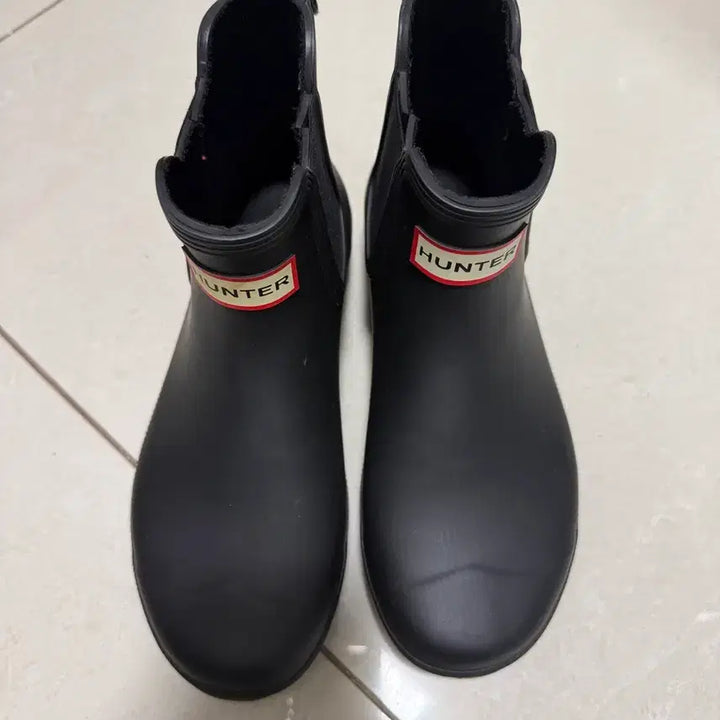 [BUNJANG] Hunter Black Chelsea Rain Boots (US 6/230) / 헌터 블랙 첼시 레인부츠 us6 230