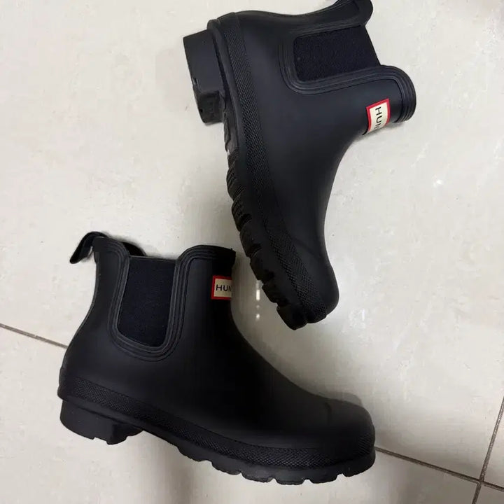 [BUNJANG] Hunter Black Chelsea Rain Boots (US 6/230) / 헌터 블랙 첼시 레인부츠 us6 230