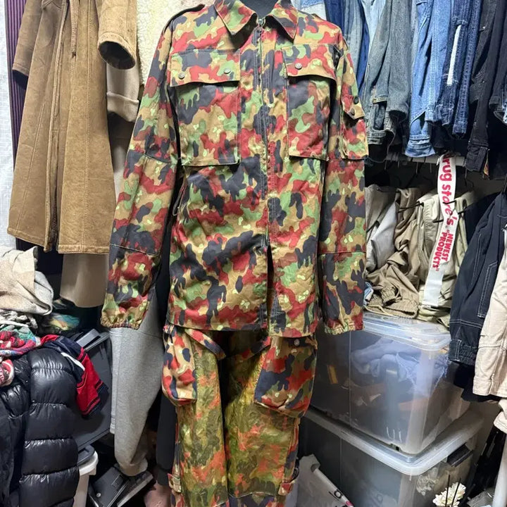 [BUNJANG] Swiss Military Alpenflage M83 Jacket &amp; M70 Suspender Pants Set / 스위스군 알펜플라주 M83 자켓, M70 멜빵 팬츠 셋업