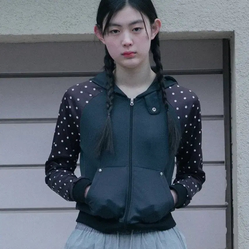 [BUNJANG] OHESIO Dot Two-Tone Zip-Up Jersey Charcoal / 오헤시오 도트 투톤 집업 져지 차콜