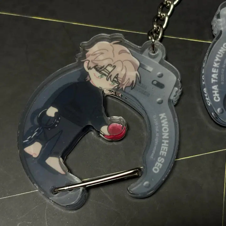 [BUNJANG] 2025 Resin Signature Rootless Tree Carabiner / 2025 레진 시그) 뿌리 없는 나무 카라비너