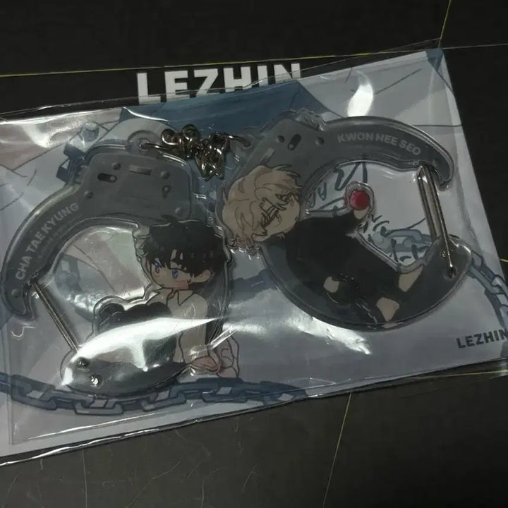 [BUNJANG] 2025 Resin Signature Rootless Tree Carabiner / 2025 레진 시그) 뿌리 없는 나무 카라비너