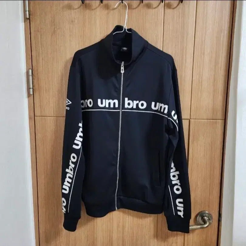 [SOLD OUT] (100)엄브로 트레이닝복 세트