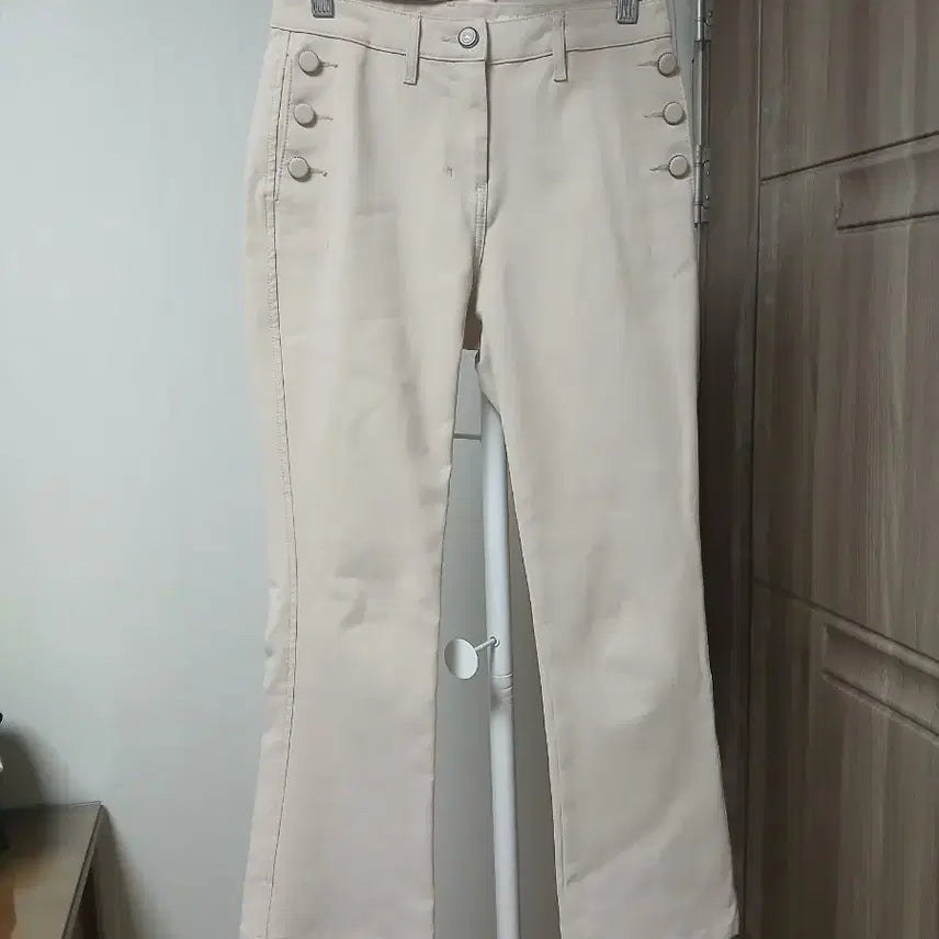 [BUNJANG] Mine Beige Bootcut Side Button Pants / 마인베이지 부츠컷 옆단추 바지(61)
