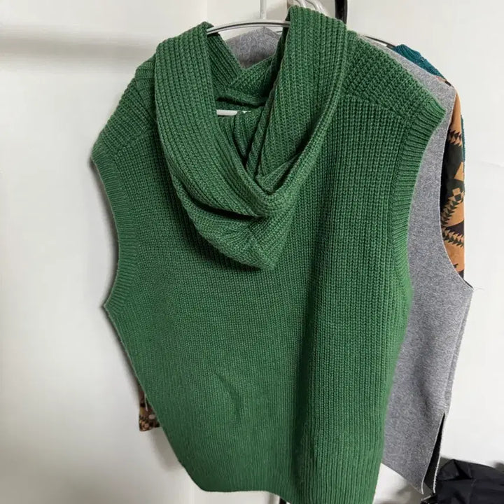 [BUNJANG] Assorted Knit Vest Bundle / 그린 카키 아이보리 브라운 블루 니트조끼 베스트 총 4개