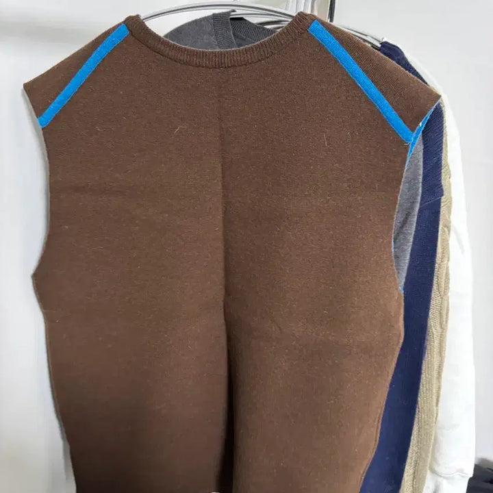 [BUNJANG] Assorted Knit Vest Bundle / 그린 카키 아이보리 브라운 블루 니트조끼 베스트 총 4개