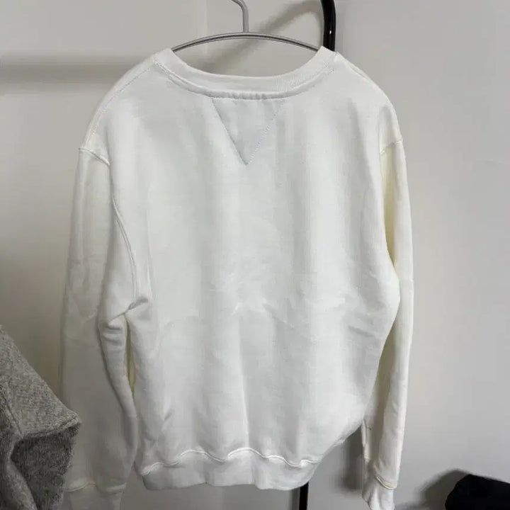 [BUNJANG] Tommy Hilfiger White Sweatshirt M / 타미힐피거 흰색 맨투맨 m