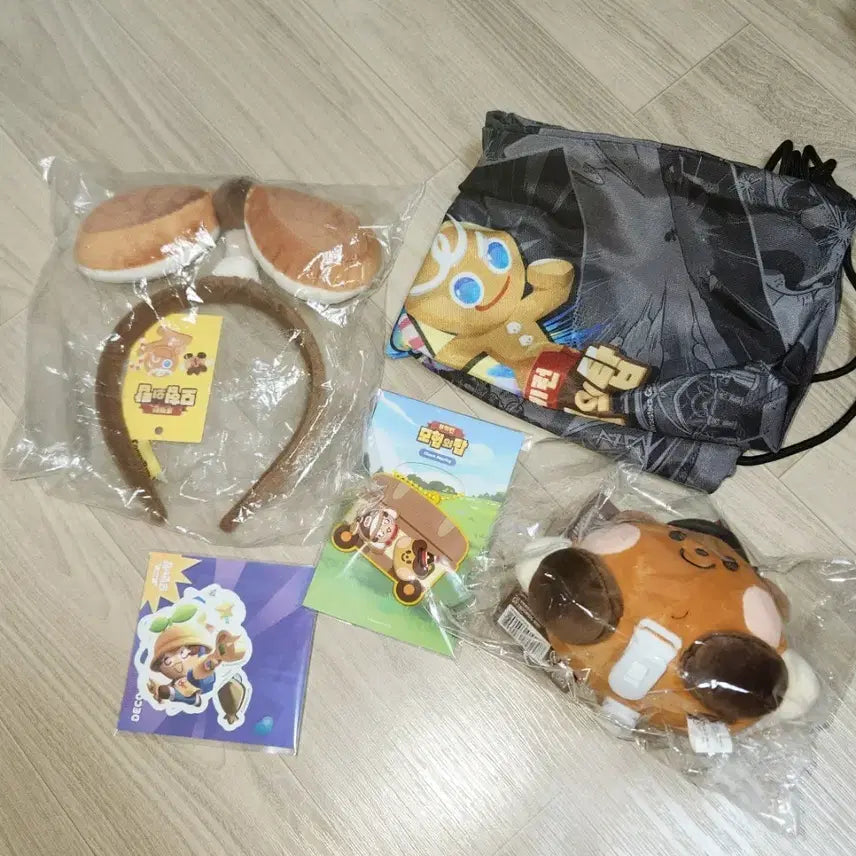 [BUNJANG] Cookie Run Tower of Adventure Z-Star Goods Bundle Set / 쿠키런 모험의 탑 지스타 굿즈 세트 꽈배기맛 쿠키 인형 백팩 가방 스티커