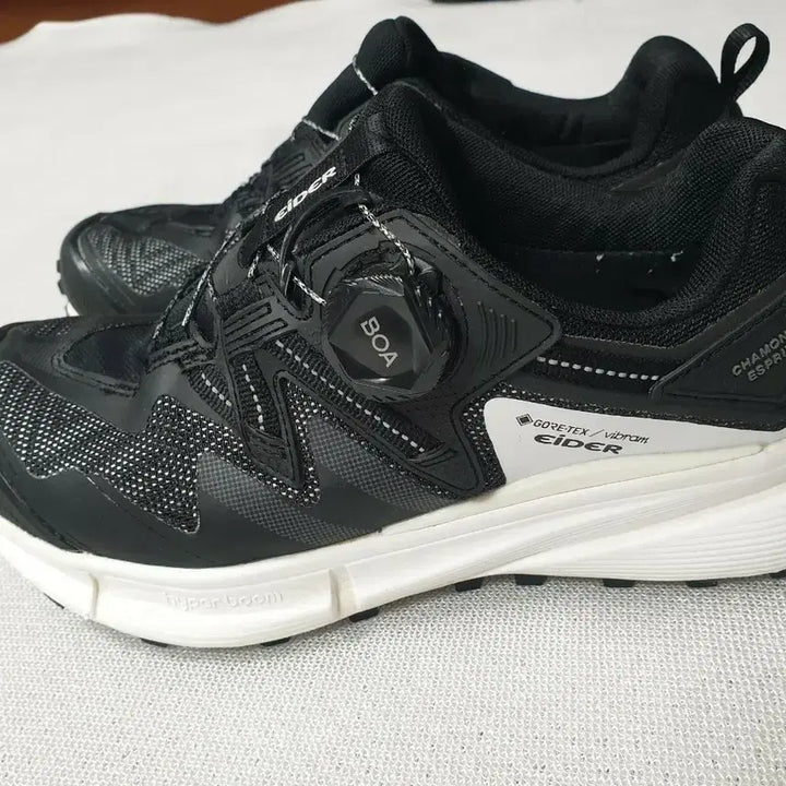 [BUNJANG] Eider Quantum Gram Hike GTX Hiking Boots Black BOA 230 / 아이더 고어텍스 퀀텀그램하이크 등산화 블랙 BOA 230