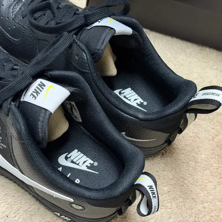 [BUNJANG] Nike Air Force 1 Black Leather Sneakers / 나이키 에어포스1 블랙 레더 DV0788-001