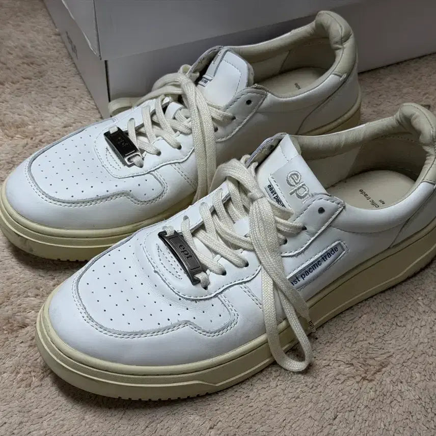 [BUNJANG] EPT Sneakers White / Ept 이피티 스니커즈 화이트
