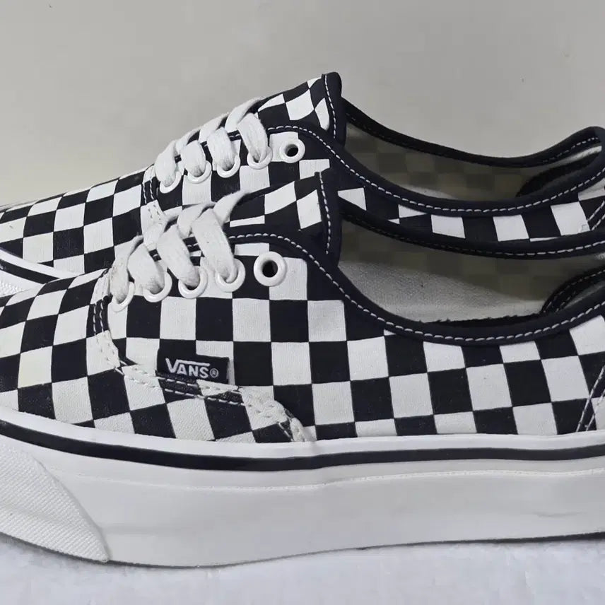 [BUNJANG] Vans Authentic Reissue 44 Checkerboard Black/White Sneakers / [255] 반스 어센틱 리이슈44 체커보드 블랙화이트ㅡ최저가