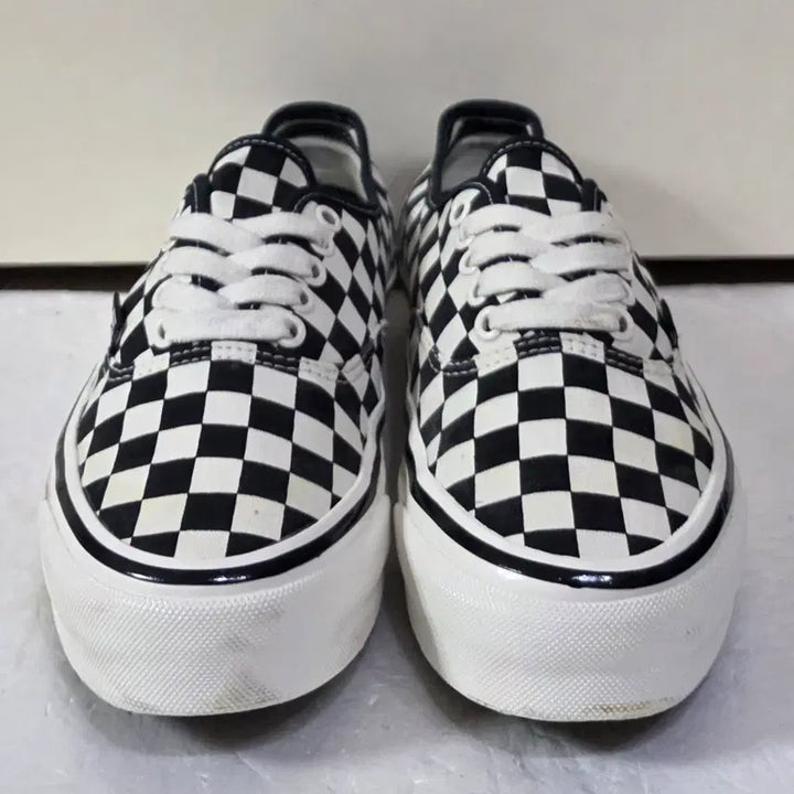[BUNJANG] Vans Authentic Reissue 44 Checkerboard Black/White Sneakers / [255] 반스 어센틱 리이슈44 체커보드 블랙화이트ㅡ최저가