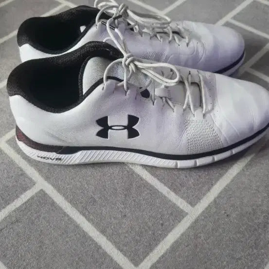 [BUNJANG] Under Armour HOVR White Golf Shoes / 언더아머 HOVR 화이트 골프화입니다
