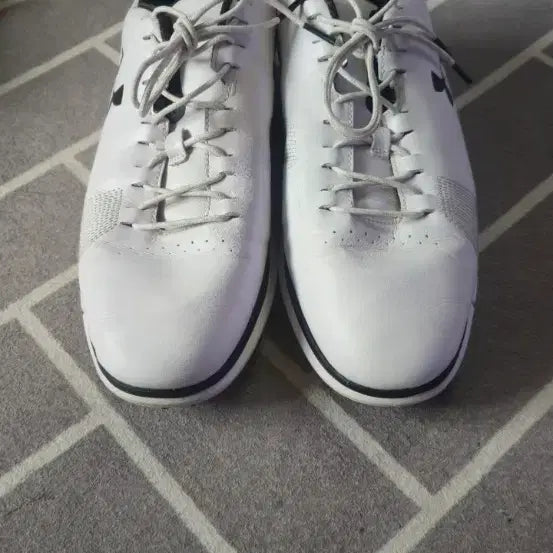 [BUNJANG] Under Armour HOVR White Golf Shoes / 언더아머 HOVR 화이트 골프화입니다