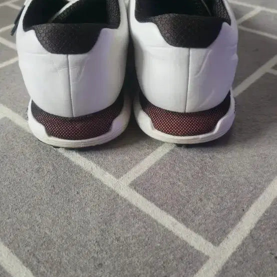 [BUNJANG] Under Armour HOVR White Golf Shoes / 언더아머 HOVR 화이트 골프화입니다
