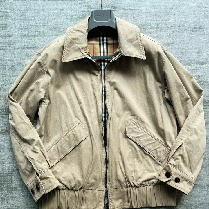 [BUNJANG] Burberry Main Collection Reversible Harrington Jacket / 버버리 메인 컬렉션 복각 카라 리버서블 헤링턴 자켓 italy made
