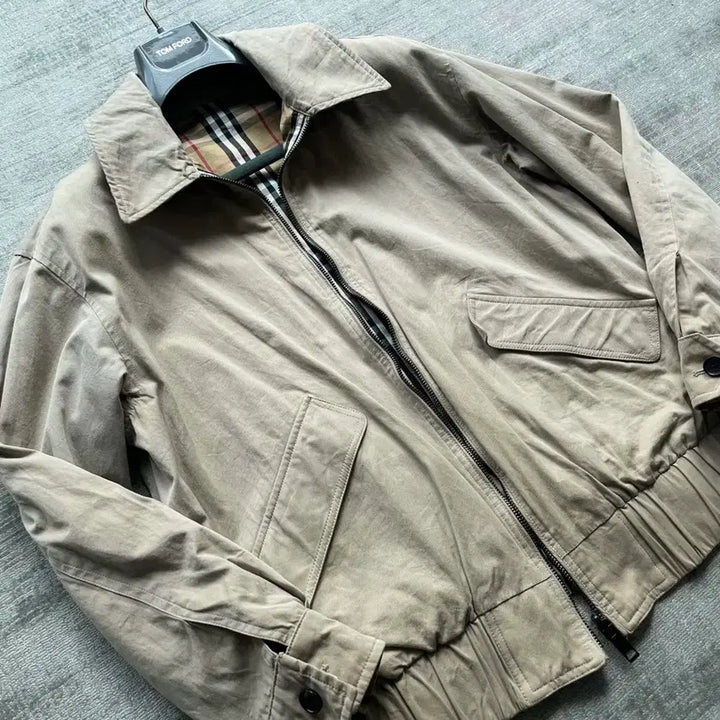 [BUNJANG] Burberry Main Collection Reversible Harrington Jacket / 버버리 메인 컬렉션 복각 카라 리버서블 헤링턴 자켓 italy made