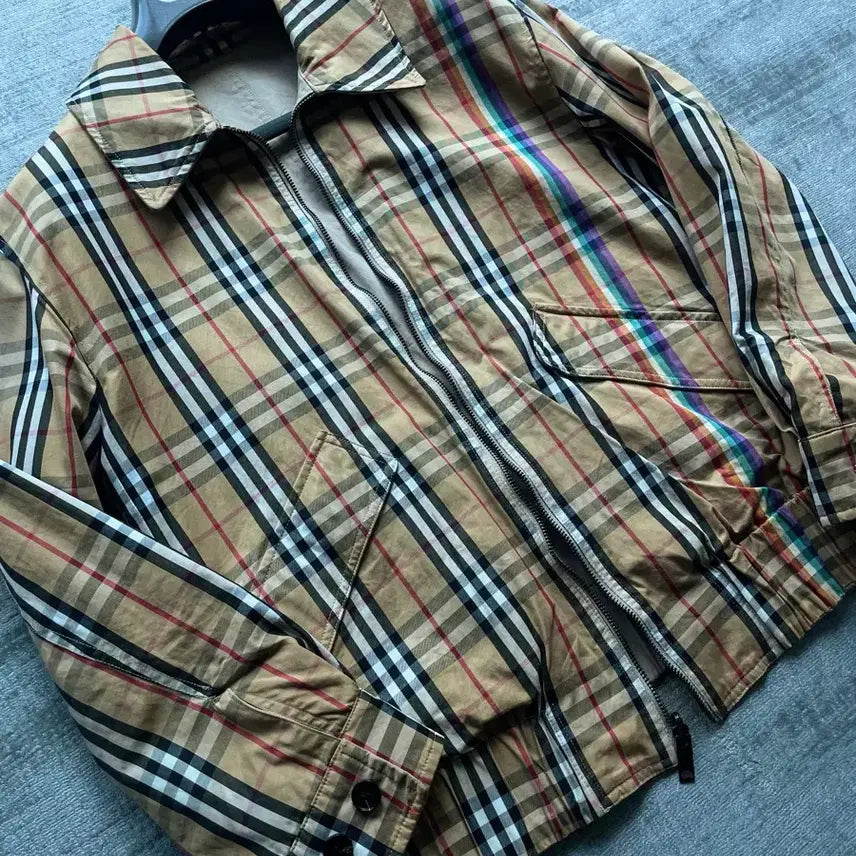 [BUNJANG] Burberry Main Collection Reversible Harrington Jacket / 버버리 메인 컬렉션 복각 카라 리버서블 헤링턴 자켓 italy made