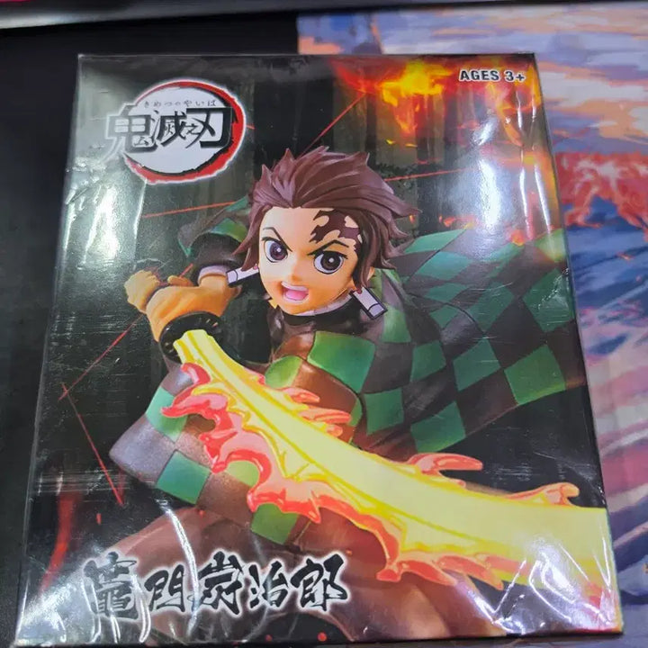 [BUNJANG] Demon Slayer Tanjiro Figure (Sealed) / 귀멸의칼날 미개봉 탄지로 피규어